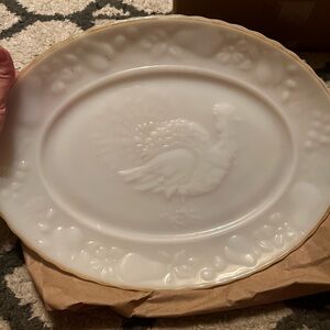VTG Anchor Hocking 3D Turkey Oval Milk Glass w/Gold Rim 15" MCM Serving Platter